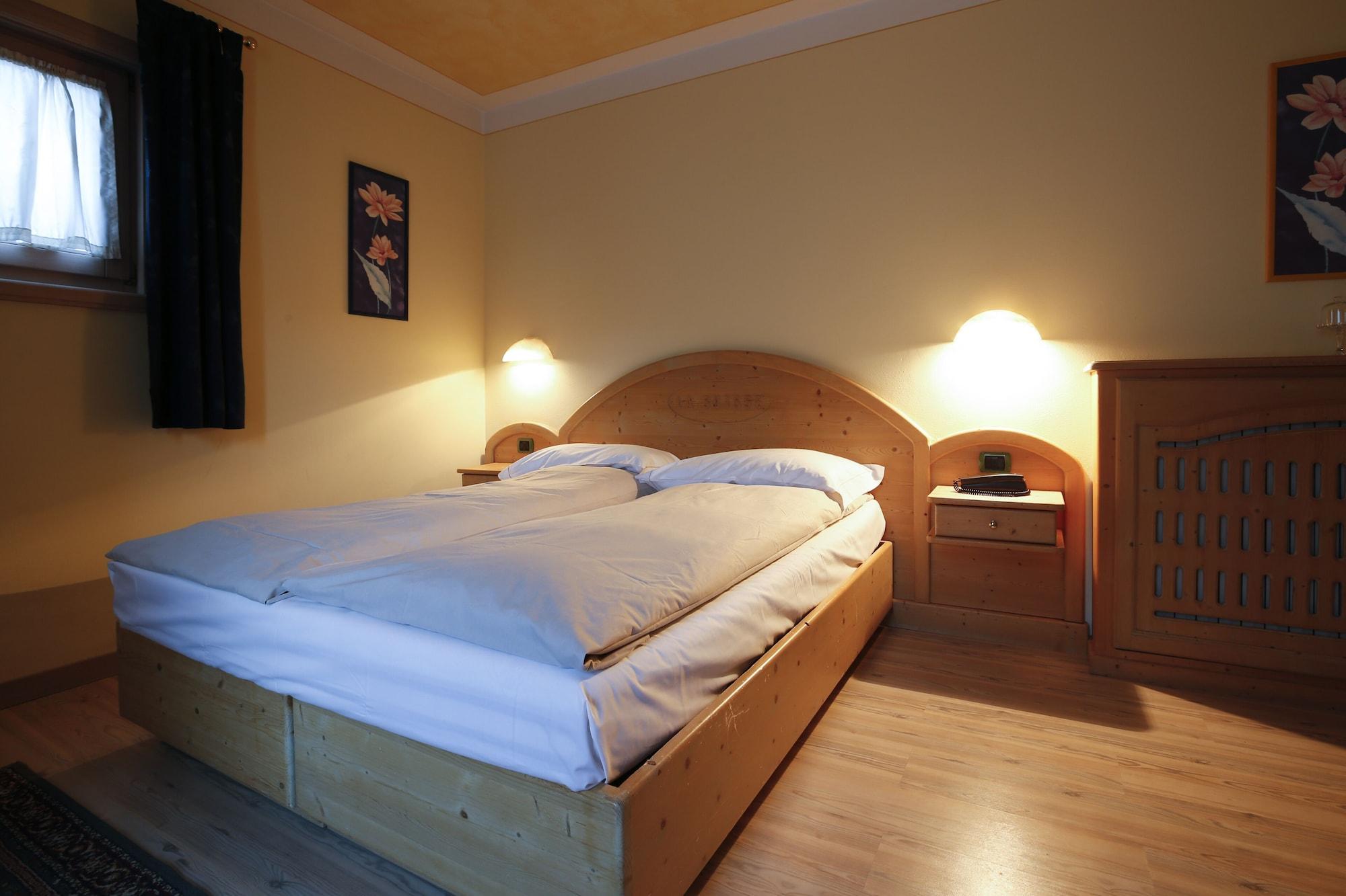 Hotel "La Suisse" Livigno Exterior foto