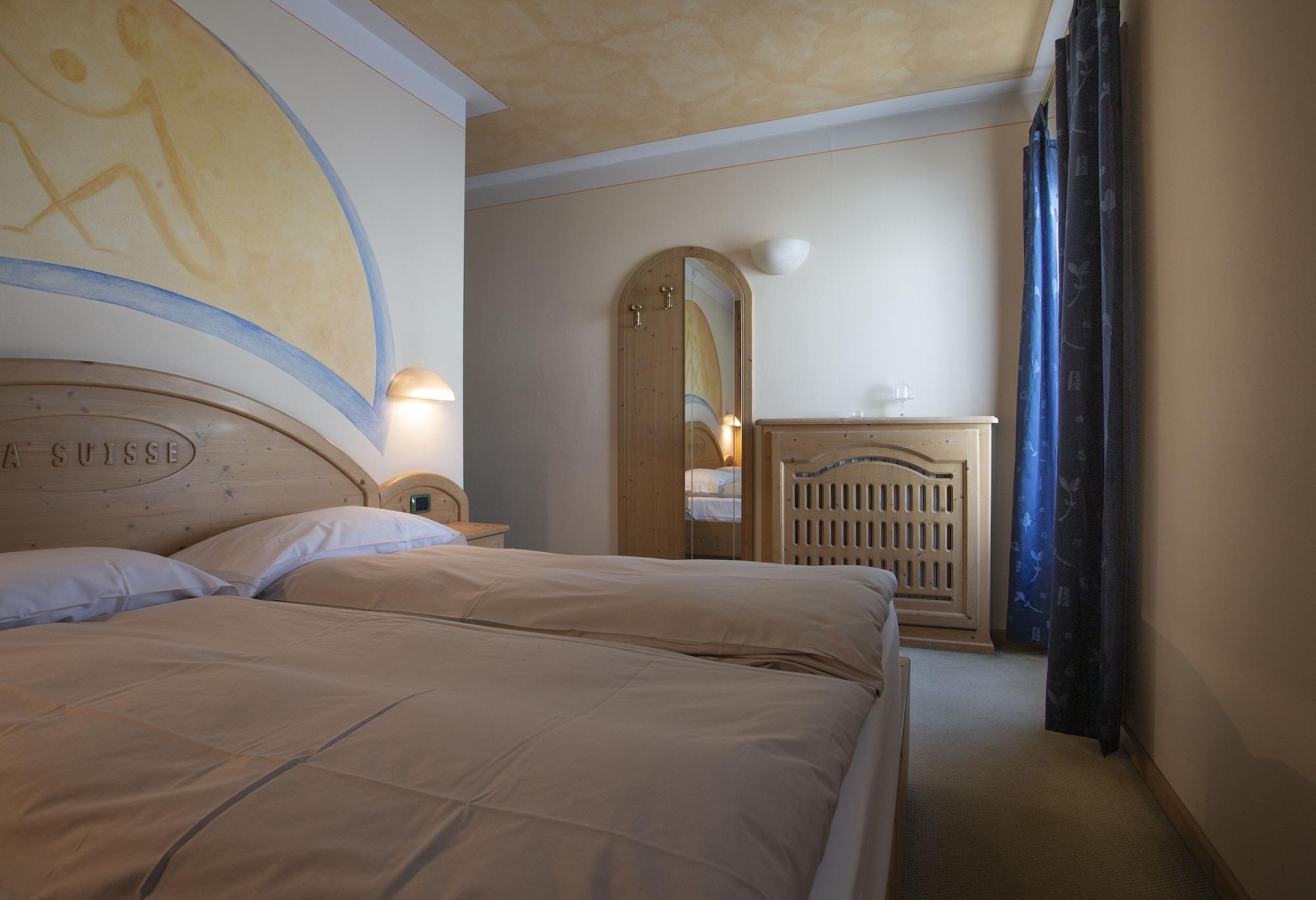 Hotel "La Suisse" Livigno Exterior foto